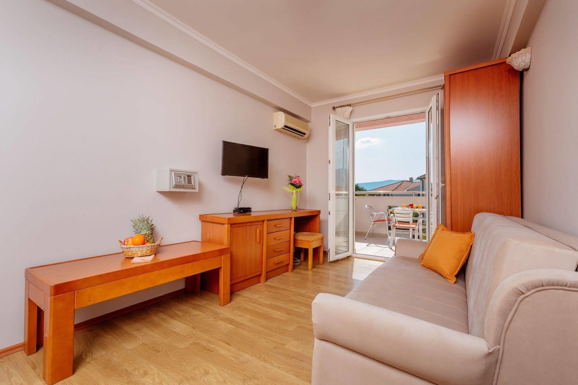 Perper Hotel Vùng duyên hải Vùng duyên hải Donja Lastva Ngoại thất bức ảnh