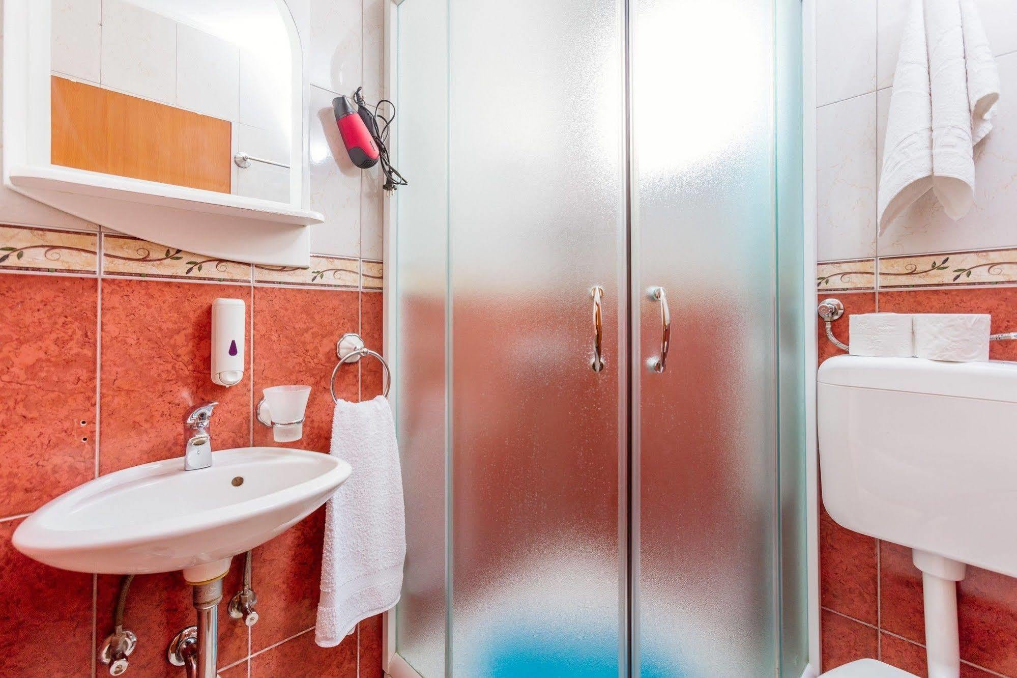 Perper Hotel Vùng duyên hải Vùng duyên hải Donja Lastva Ngoại thất bức ảnh
